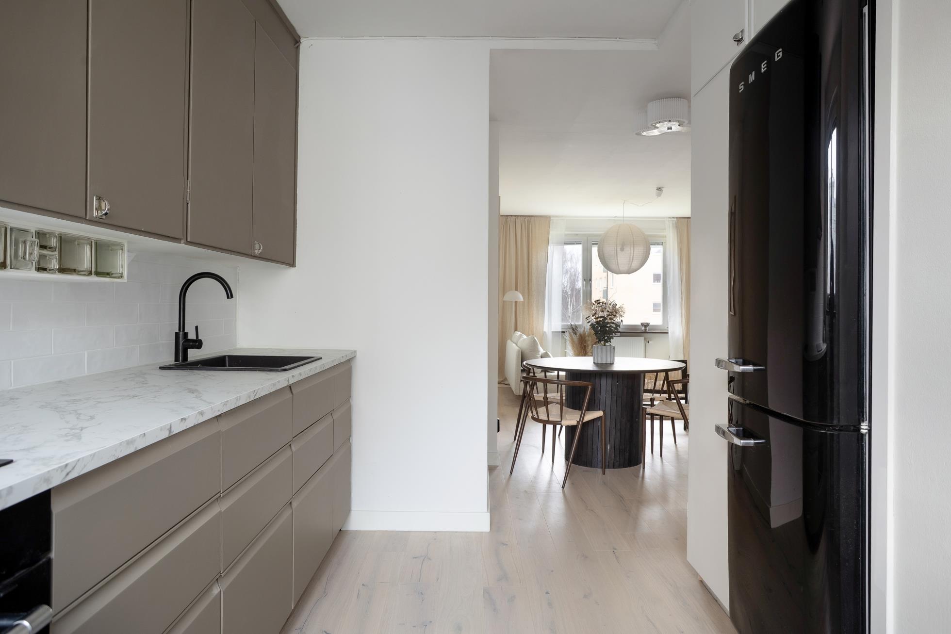 Carl-Thunbergs-Väg-3